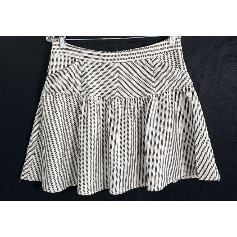 DIANE VON FURSTENBERG Women Drop Waist Fit Flare‎ Mini Skirt Sz 10 Ivory Black